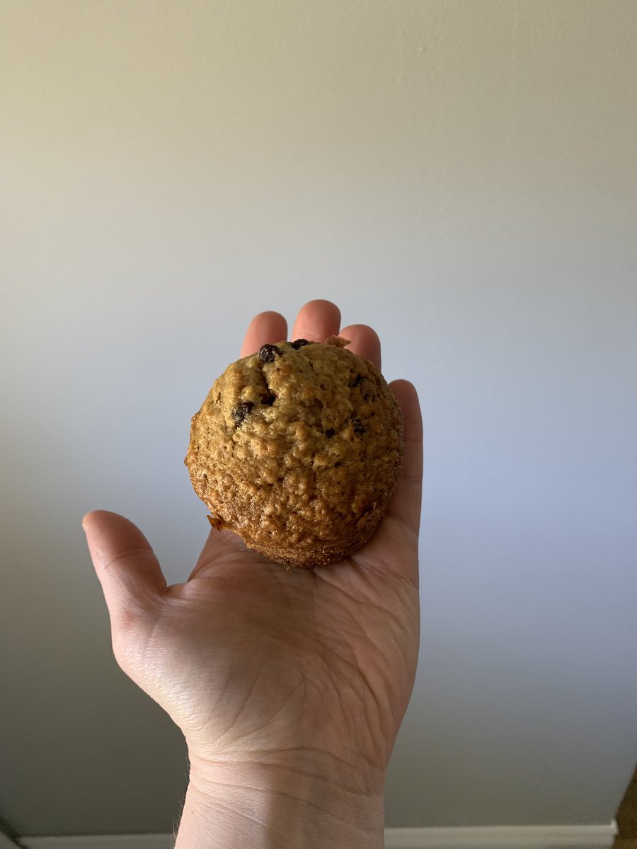 Ms_Lauther's tweet photo. Today in math grade 4/5/6 attended my baking show 😂 We did some predicting about why class was in my kitchen today and used Jamboard to share our thoughts and solve some fraction and percentage related problems! https://t.co/wDvpKuqz61