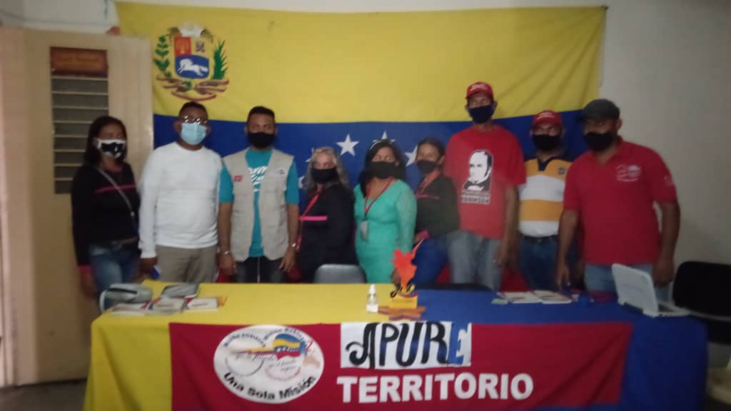 mrobinsonapure's tweet image. Misión Robinson Estado Apure Realizo El Día #25deMayo el #7mo Congreso de Alfabetización y Post Alfabetización, con grandes Experiencias de Nuestros Misioneros 
#MuralesBicentenarios 
#MisionRobinson 
@Nicolasmaduro 
@eduardopiate2
@sociabolivarian
@raulbolivariano
@MPPEDUCACION