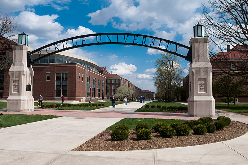 insidehighered's tweet photo. Purdue says vaccinated students will be eligible to win a year’s worth of in-state undergraduate tuition https://t.co/Bg99vWwrzr https://t.co/Uzq6ArrcTw