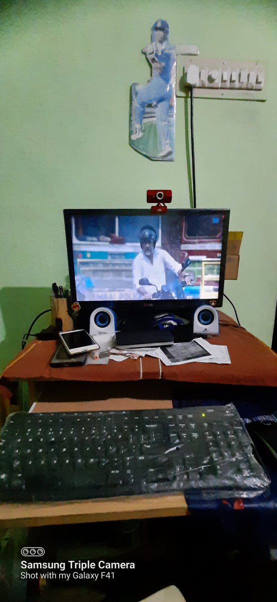 TGovindaraj_vkp's tweet photo. Good Night Too All 🥰

Movie time 🥰 #Viswasam 
My dear Thala ❤️
#Valimai  #AjithKumar https://t.co/5z1FEdiMrH
