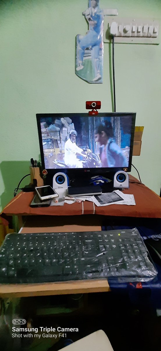 TGovindaraj_vkp's tweet photo. Good Night Too All 🥰

Movie time 🥰 #Viswasam 
My dear Thala ❤️
#Valimai  #AjithKumar https://t.co/5z1FEdiMrH