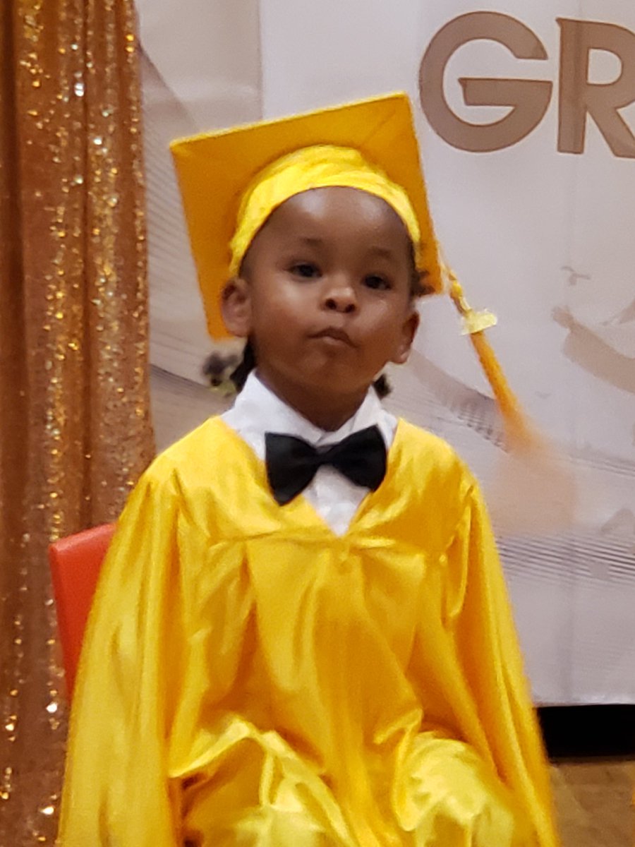 john_b_ill's tweet photo. Let's fkn go, Jones!
#BigBoyShit
#PreschoolGrad
#ProudDad https://t.co/2bMtXNHFvX