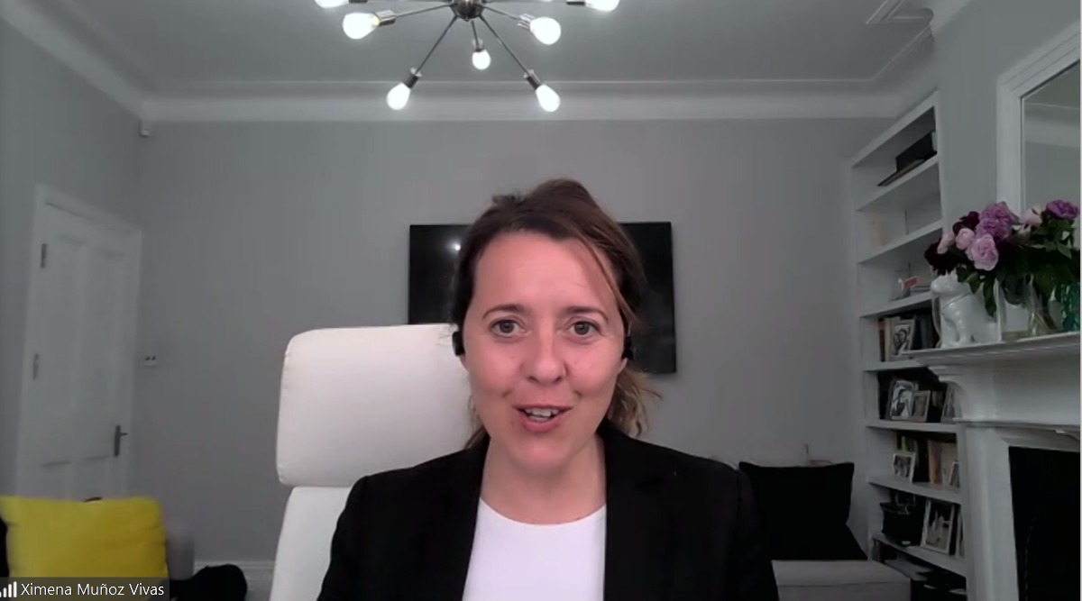 MB_Valdisa's tweet photo. Ximena Muñoz de @ESICValencia da las últimas pautas y consejos para todos los equipos.
Damos por inauguradas estas 24 horas de #ESICHackathon. 😎
#TheChangeDay 🚗⚡ https://t.co/zFREpSeEht