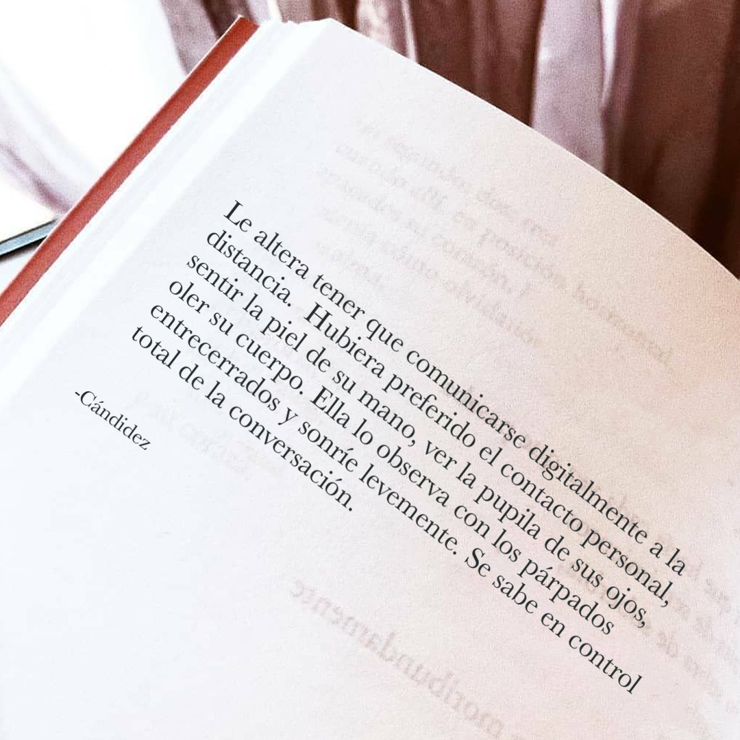 FViverosC's tweet photo. Les comparto un fragmento de Cándidez. 

#Libro #Tecnología #Ficción #Nostalgia #Historia #Frases #Imaginación #NovelistaMexicano #FernandoViveros #EscritorMexicano https://t.co/yRSCXOBabw