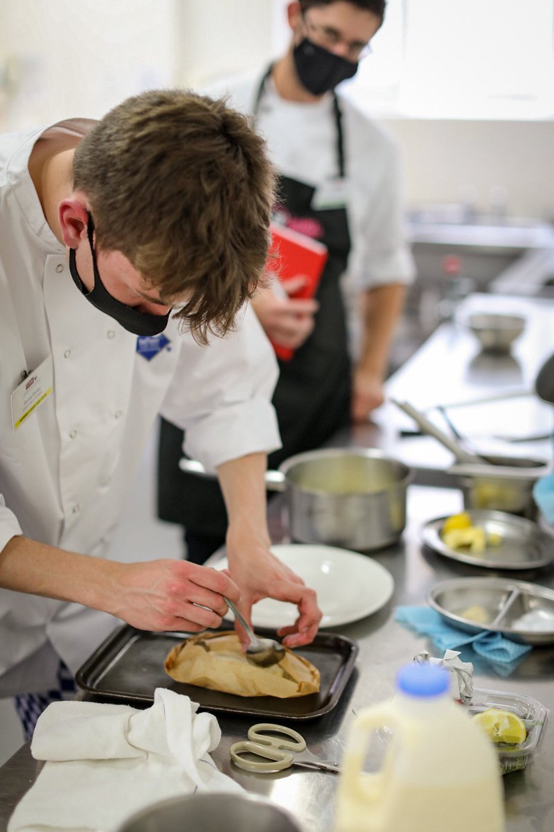 ICGCompetition's tweet photo. Congratulations Harvey Barker on winning the Aspiring Student Chef Competition with a winning Dish of: Duck Breast, Breetroot Purée, Roast Jerusalem Artichokes, Pickled Red Cabbage and a sauce of Beurre Noisette, Fruit Vinegar and the Duck’s roasting juices.
#chef #youngcook https://t.co/reIWgcLCEO