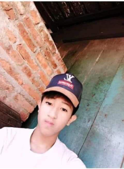 In Shwe Min Wun Street, #Myeik city , U Kyaw Khine was abducted by the Junta yesterday night. Today The Junta also abducted a Sister and His son at His House (Lin Htike Bakery).

#May28Coup
#WhatsHappeningInMyanmar