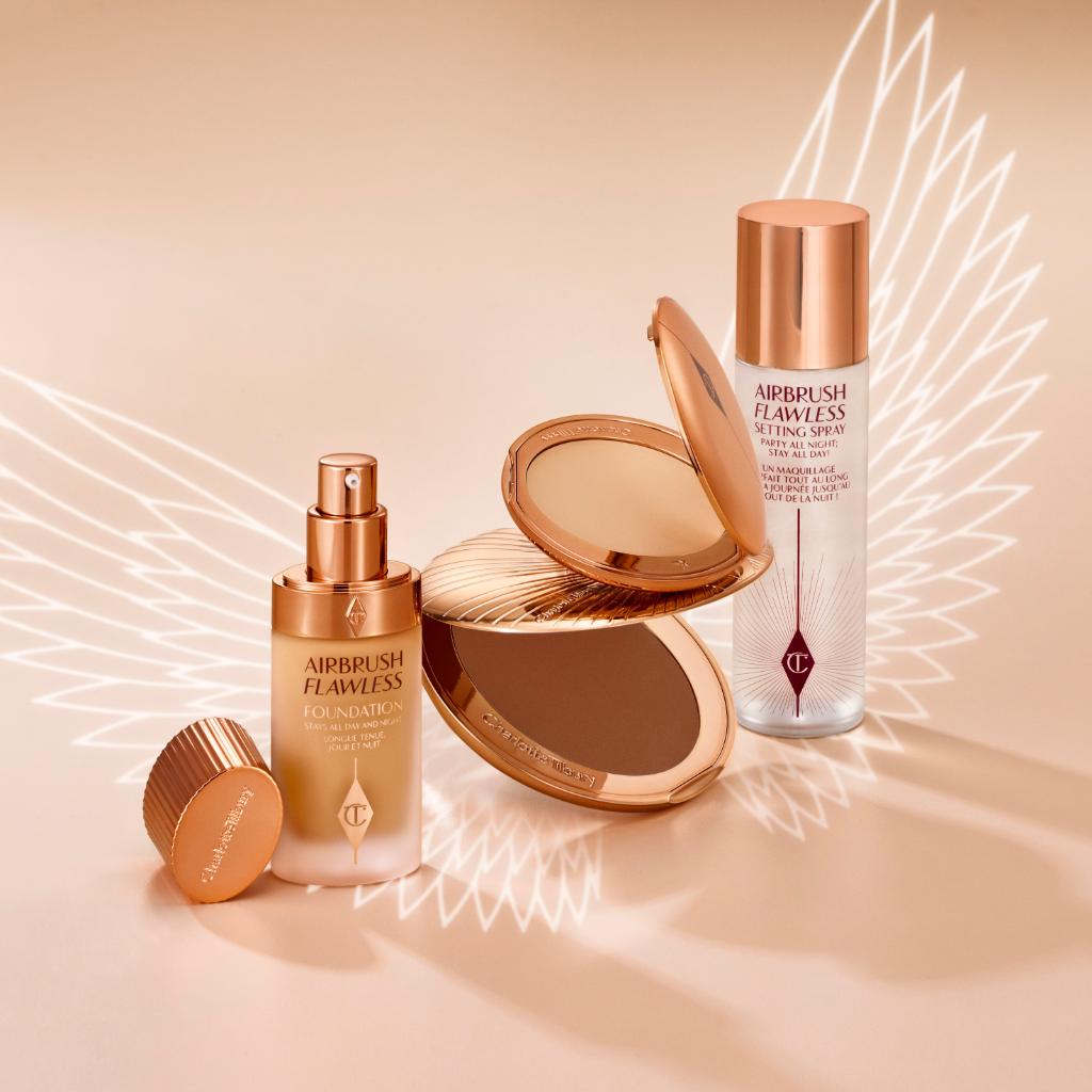 CTilburyMakeup's tweet photo. Darlings, the world has fallen in love with my AWARD-WINNING Airbrush Makeup icons! They are every makeup artists secret to a SUN-KISSED, FLAWLESS, PORELESS LOOKING complexion!
🛍 https://t.co/IKwjSveneO
#FlawlessMatch https://t.co/NHZyLLNfAx
