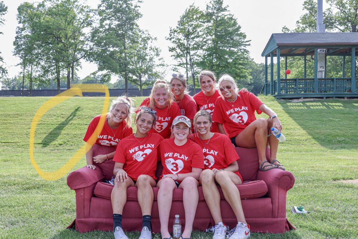 From the bee, to the sky, to THIS. A human shadow when no one is there. God continues to show us signs that Ally is with him and she is at peace. I will wake up every morning trying to be half the person she was. May she rest in Heaven 🤍🕊 #weplayfor3