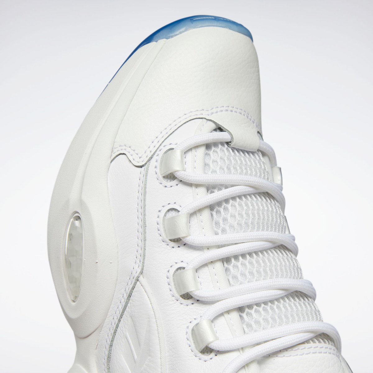 hanonshop's tweet photo. Reebok Question Low is available to buy ONLINE now!
#hanon #reebok #questionlow
https://t.co/1xisvRgdL3 https://t.co/zVbUZVRB0u