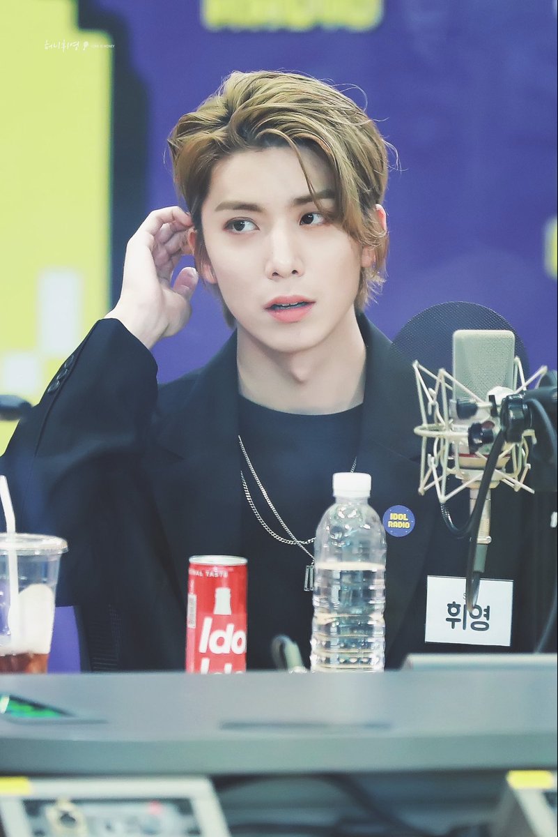 hourly_hwiyoung's tweet photo. ~ hour 4874 of hwiyoung 
•190603
{ #SF9 #HWIYOUNG #휘영 @SF9official } https://t.co/7K70q6OFxR