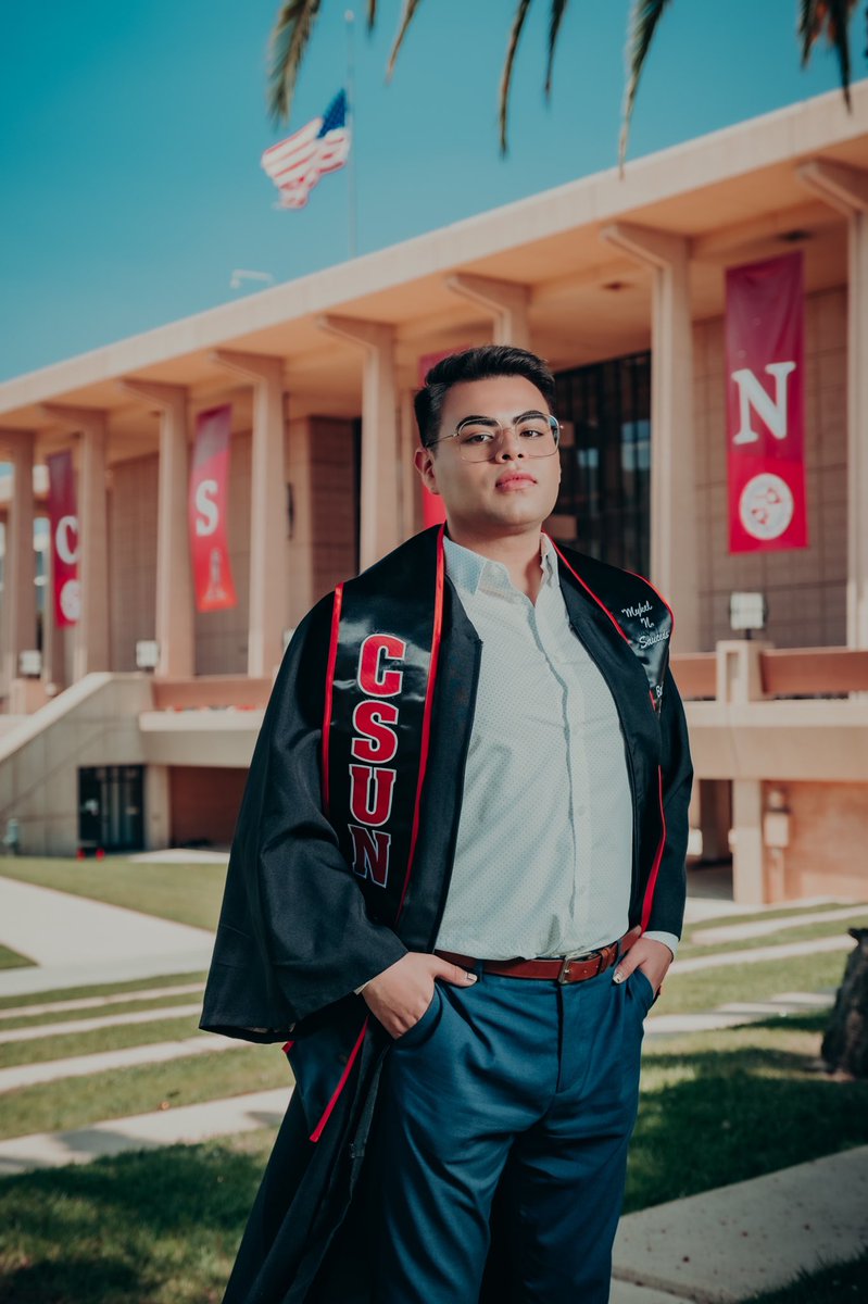 MykelSaucedo's tweet photo. oh okay, yes we did that. once a matador, always a matador. mamá, te dedico este hito.🌹#CSUNgrad2021 #csungrad #firstgen https://t.co/q2n5SrPQ4f