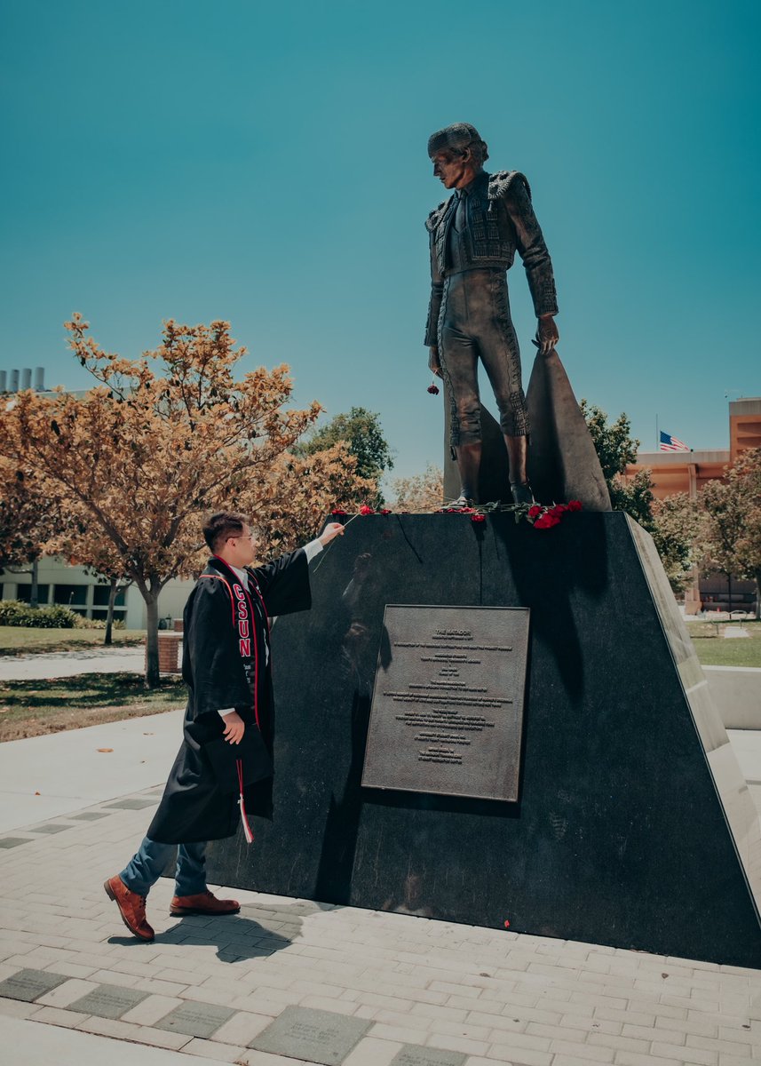 MykelSaucedo's tweet photo. oh okay, yes we did that. once a matador, always a matador. mamá, te dedico este hito.🌹#CSUNgrad2021 #csungrad #firstgen https://t.co/q2n5SrPQ4f