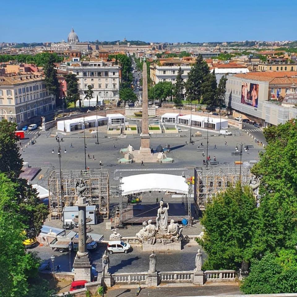 virginiaraggi's tweet photo. Gli Europei di calcio si avvicinano e Roma è pronta ad ospitarli! A Piazza del Popolo sono in corso i lavori per il Football Village, con un programma ricco di ospiti, sorprese e tante iniziative: https://t.co/DBTVS5Ee8t https://t.co/B60wIiOpcR