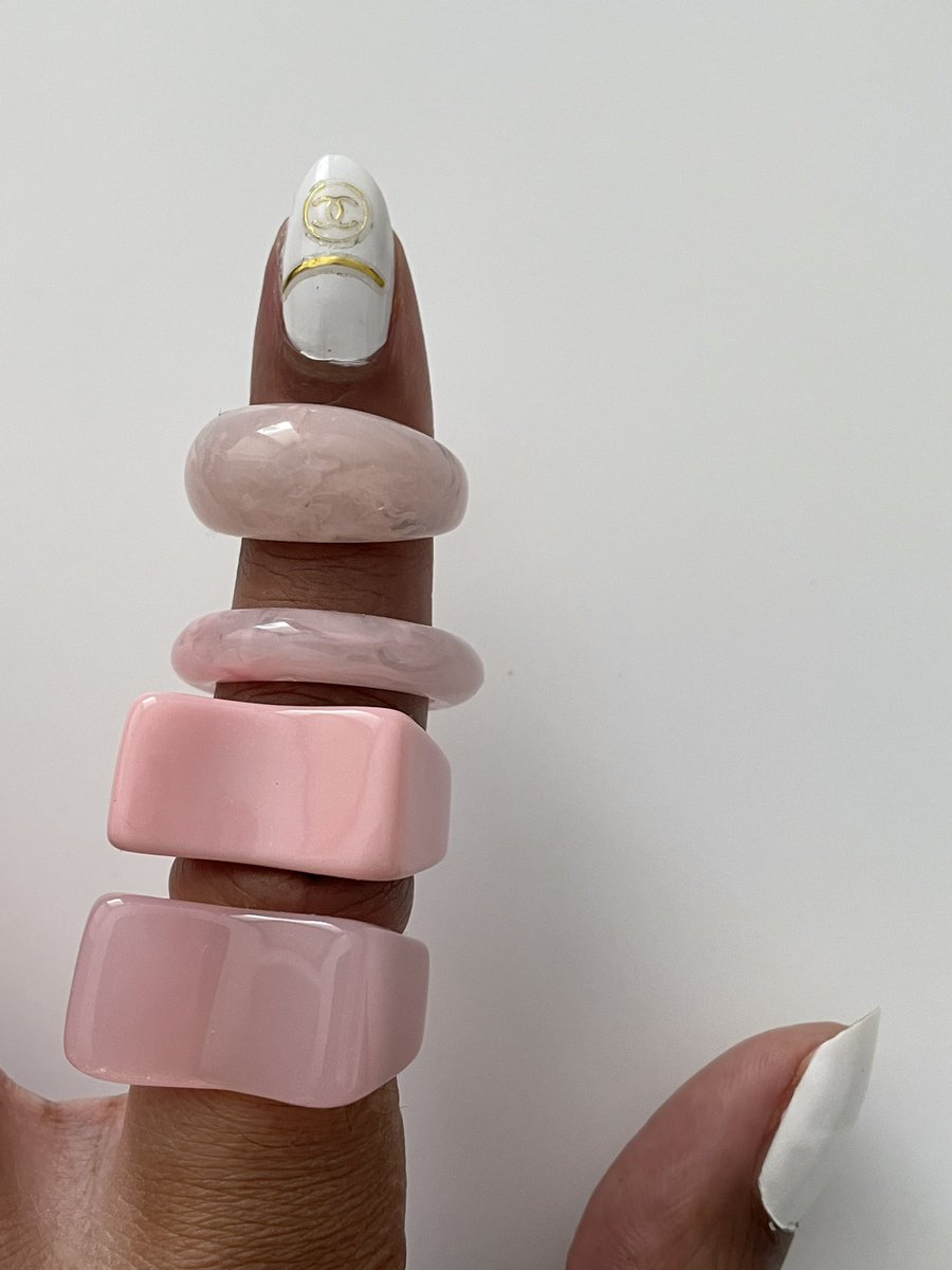 Woman_of_Gold's tweet photo. CANDY rings ✨💕✨ @dixiegraze 

https://t.co/YEJoO2WiKu https://t.co/TtQqKksrwU