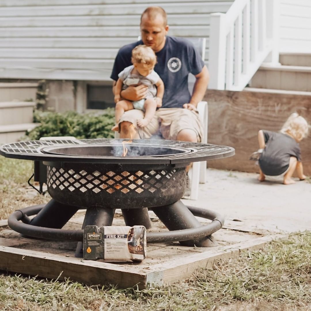Get ready for those summer bonfires with Speedy Blaze. 🔥 ow.ly/bA6f50EY2JL