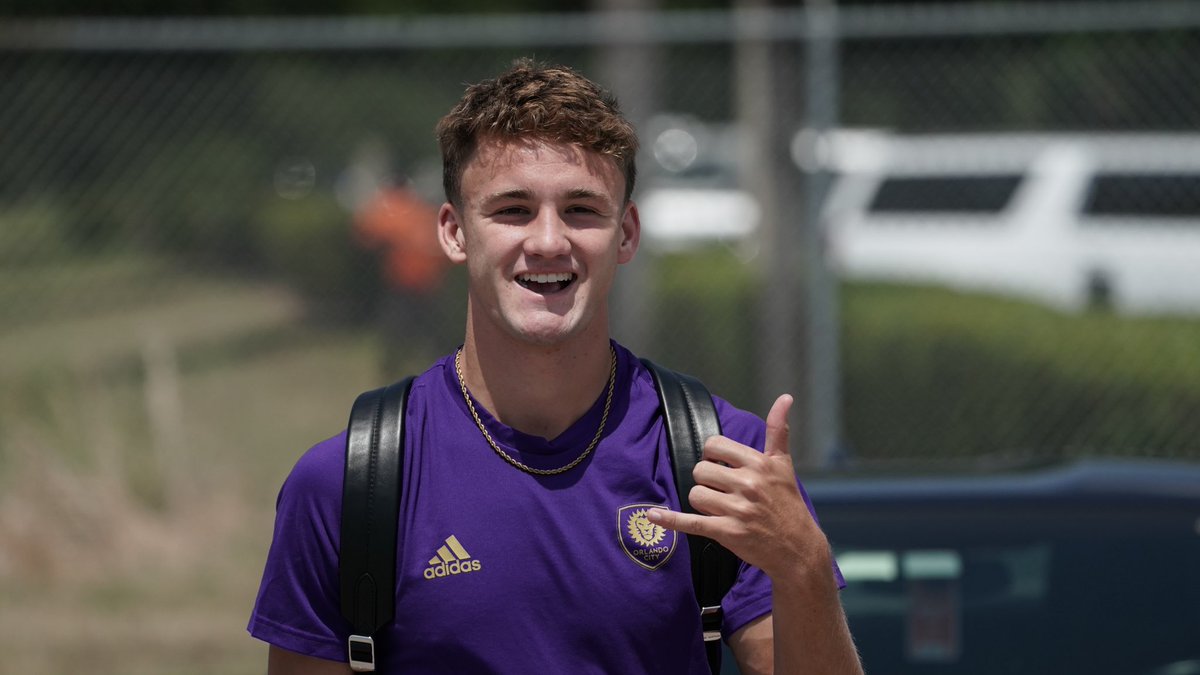 OrlandoCitySC's tweet photo. Jersey bound 🛫 

#VamosOrlando https://t.co/itrbzSaekw