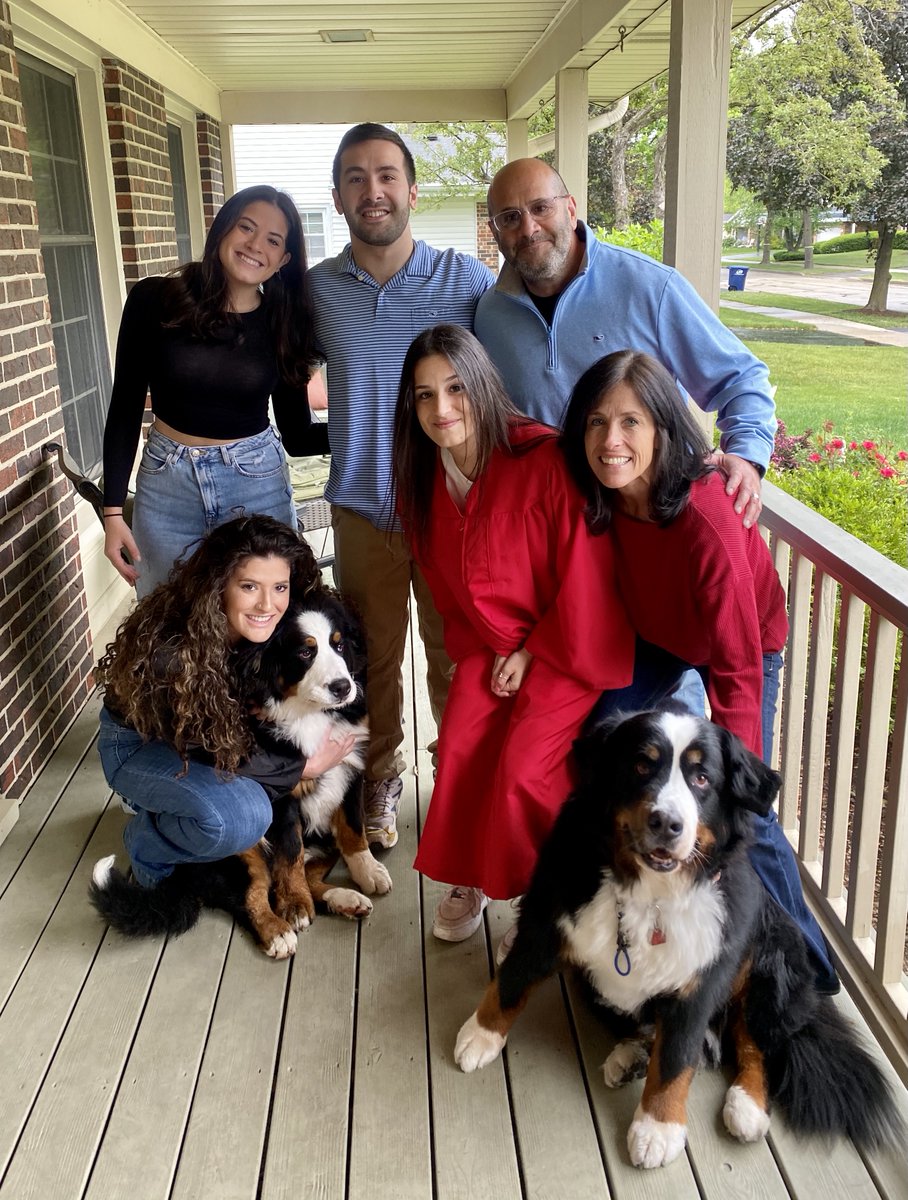 jillfeldman4's tweet photo. My 4th &amp; final HS grad. Maya was 6 when I was diagnosed with #lungcancer. My #1 goal was to live to raise my kids (lc robbed that from my dad). I still have a lot of raising &amp; living to do, but this is a huge milestone &amp; an emotional one ❤️ #LCSM #ResearchMatters #Goals #KU #RCJH https://t.co/qIVdI0Dsc3