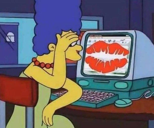 sobviotxica's tweet image. Yo en el ciber cuando me mandaban las reacciones por MSN