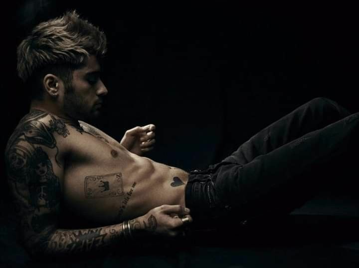 Molimpista79's tweet photo. ¡ZQUAD!, ¿Canción favorita de Mind of Mine?
I vote for #ZaynMalik as #100MostHandsomeMen2021 https://t.co/7w4xik72ds