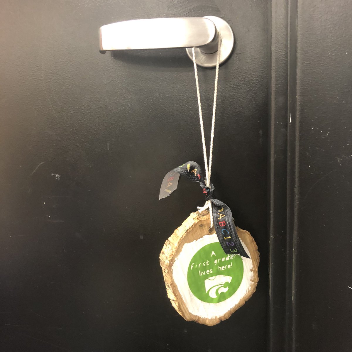 Dr. Danielle Courtemanche’s Class tweet media