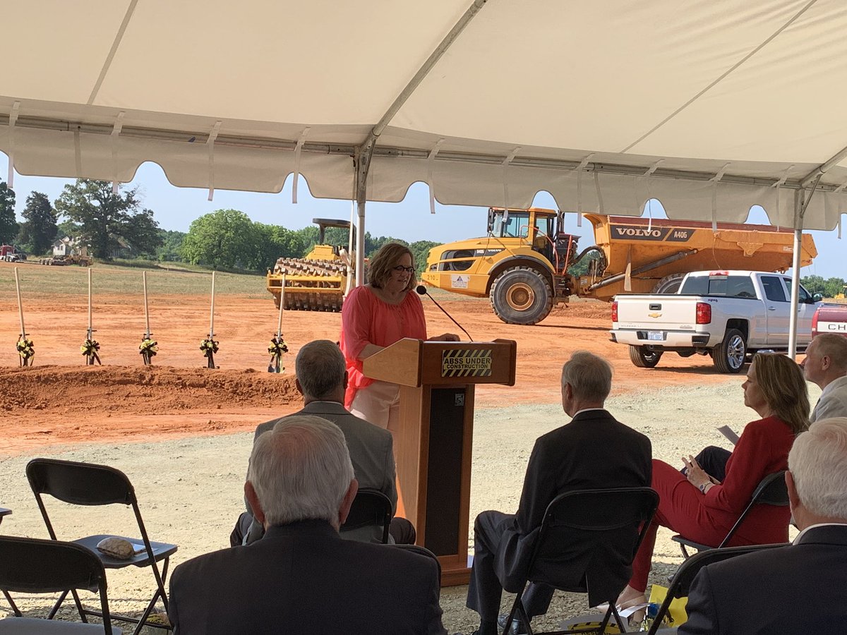 ABSSPublic's tweet photo. History in the making! 🚜🚧

Today we celebrated the groundbreaking of our new high school. This will be the first comprehensive high school since 1970, when Hugh M. Cummings High School was built. 

Thank you Alamance County for supporting the education bond! https://t.co/K5yv91JXNy