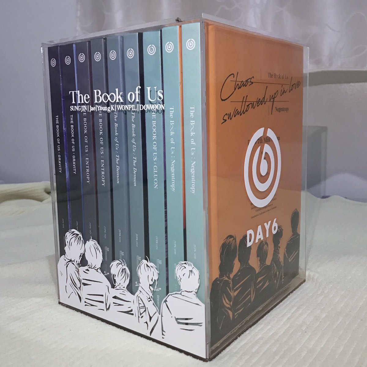 _ShineStarHwa's tweet photo. So happy with this ๐โจ gandaaa ๐ฅบ๐
Was a bit wrong to add another .5cm with its height & the position of The Book Of Us but yeah, still satisfied on how it turned out. ๐๐
#DAY6 #TheBookOfUs ๐ https://t.co/3Bc4EoPHjY