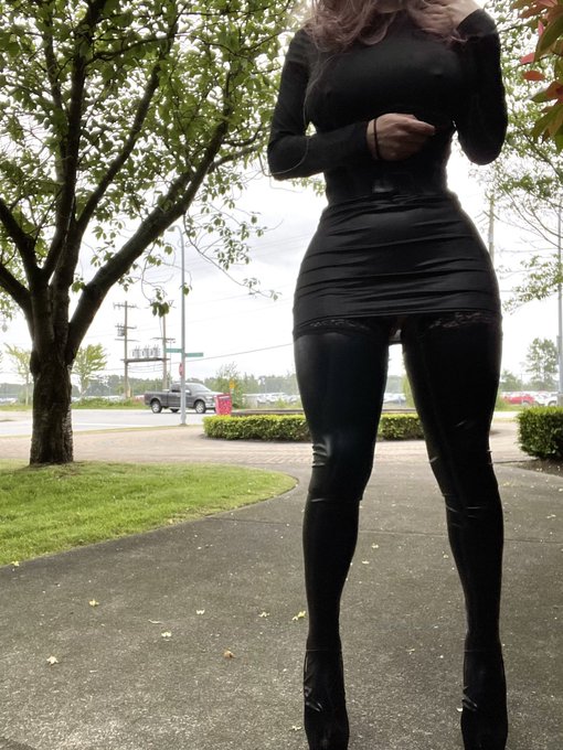 Second round 💪 #crossdressor #PublicExposure #latex https://t.co/wxIE2RCTmL<a href="/tag/crossdressor"class="tags">#crossdressor</a><a href="/tag/publicexposure"class="tags">#PublicExposure</a><a href="/tag/latex"class="tags">#latex</a>