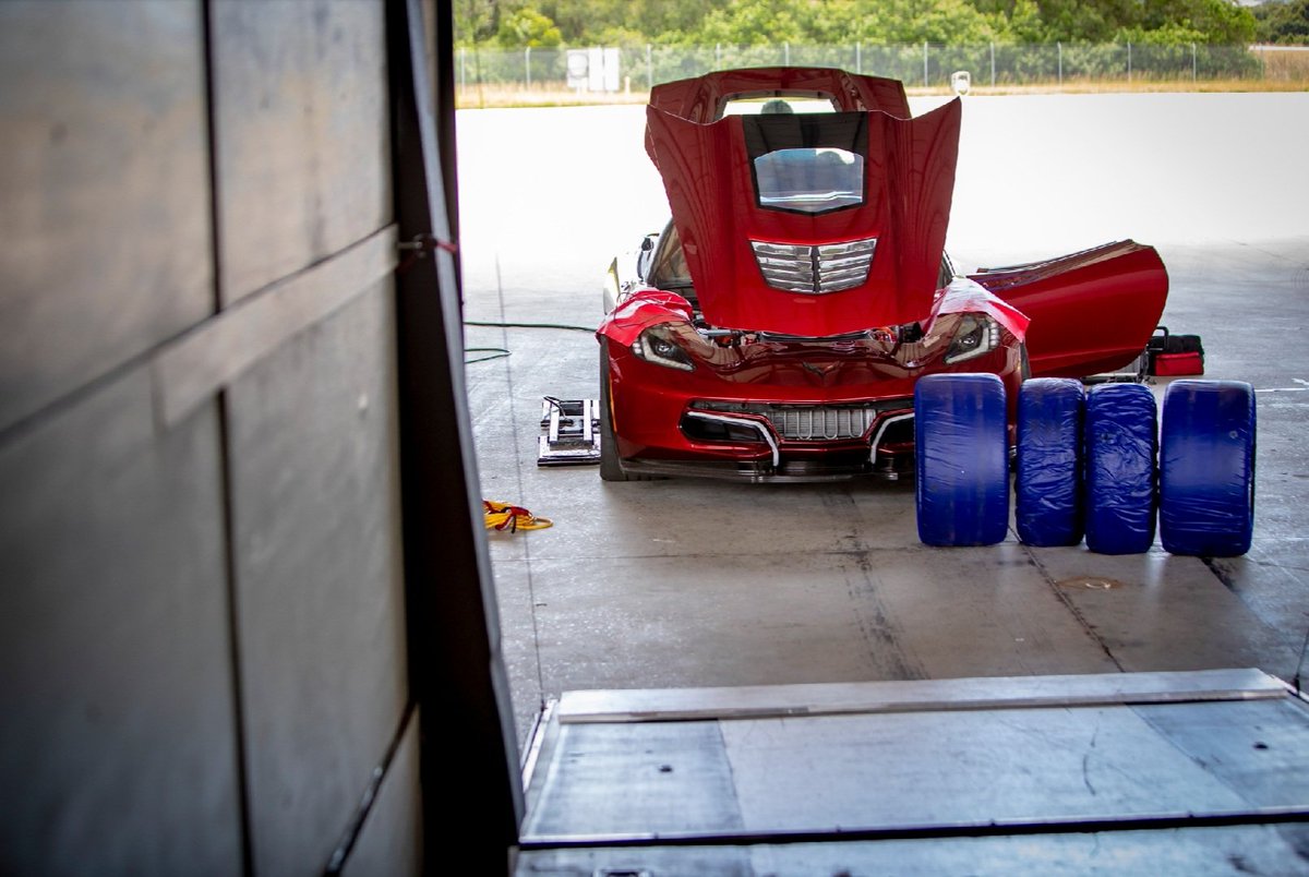 GenovationCars's tweet photo. When you're serious about having fun over a long weekend
#Genovation #GXE #itsElectric #electricCorvette #technology #engineering #cleantech #AmazingCars #AutoGeSpot #Hypercar #Supercar #BlackList #ExoticPerformance #CarSpotting #NoteWorthyExotics #ExoticCar #Corvette https://t.co/aIo5dFJlEF