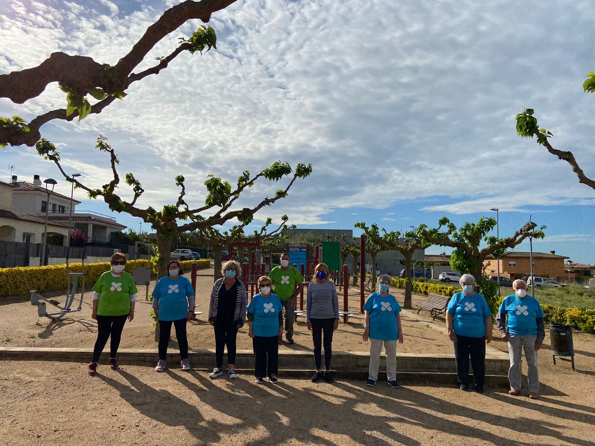 UrbanSalut's tweet photo. Dinamitzacions a Ullà, Verges, Vilabertran i Viladamat durant el mes de Maig 2021. Sempre respectant les distàncies de seguretat i amb mascareta. 
@Dipsalut @ajuntament2 @ajverges @Vilabertran @Viladamat https://t.co/DNsXOSvAPy