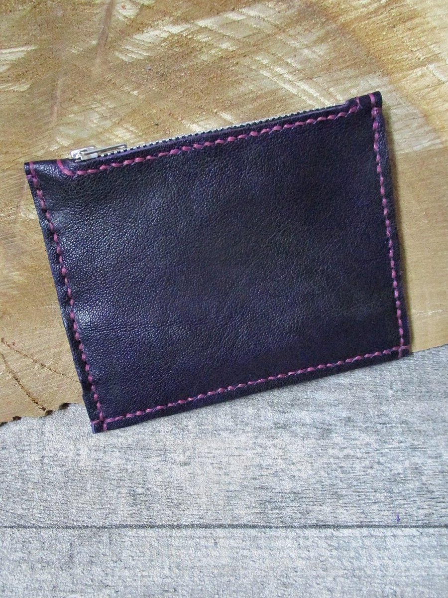 LTM_Schieck's tweet image. In Handarbeit 🖐 gefertigt:
ledertaschenmanufaktur.de/produkt/schlue…

#schlüsseltasche,#keypouch,#handmade,#handcrafted