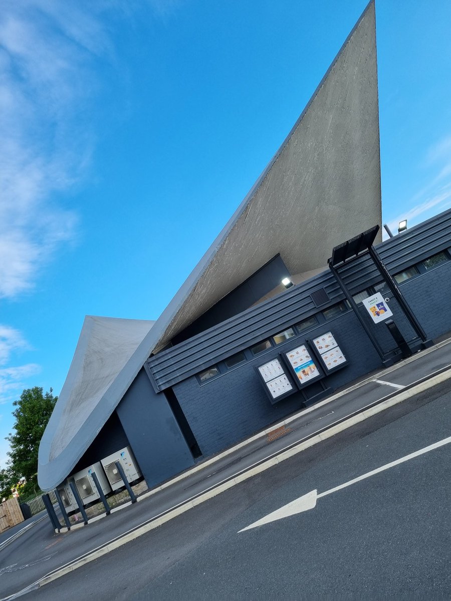 JCrossply's tweet photo. One of my favourite structures on the way to Norfolk and has @InstaVoltUK chargers so car gets a top up too! https://t.co/gHc8Q7csjb