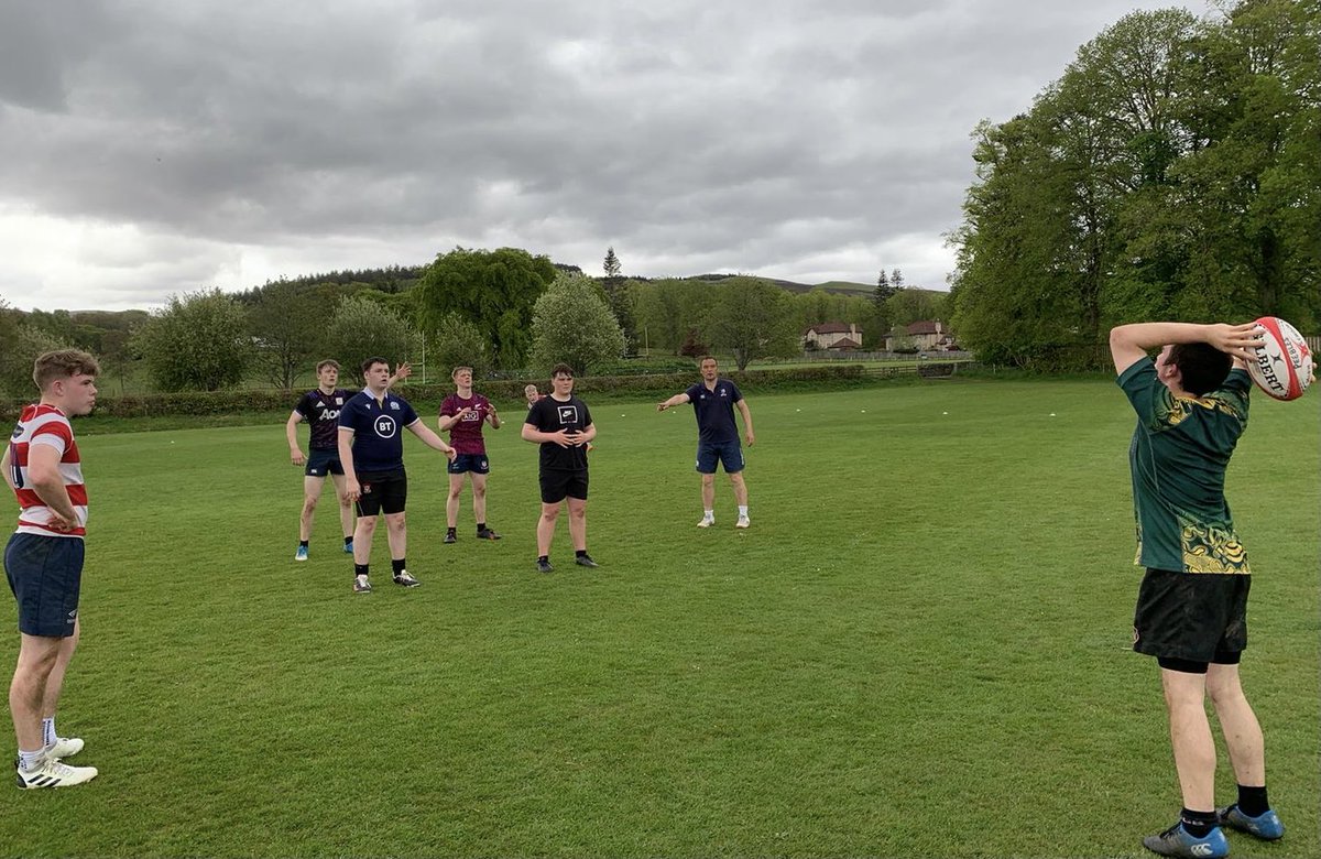 PeeblesHSPhysEd's tweet photo. Fabulous effort by our National 5 and Higher PE pupils today in their one off performances.
Some amazing scores achieved.
Great fun had by all and a sense of pride after what has been a very difficult year.
Go Team Peebles!

⁦@ObsSportScot⁩

#resilience

#sporthelpsrecovery https://t.co/eYb1qX5zkA