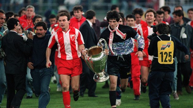 SweeperPod's tweet photo. 𝗢𝗻 𝗧𝗵𝗶𝘀 𝗗𝗮𝘆 🇷🇸

30 years ago today, Red Star Belgrade became the second &amp; last club from Eastern Europe to win the European Cup/Champions League.

🏆 Their route to the title:
1R: Grasshopper 🇨🇭
2R: Rangers 🏴󠁧󠁢󠁳󠁣󠁴󠁿
QF: Dynamo Dresden 🇩🇪
SF: Bayern Munich: 🇩🇪
F: Marseille 🇫🇷 https://t.co/iiz5szbnub