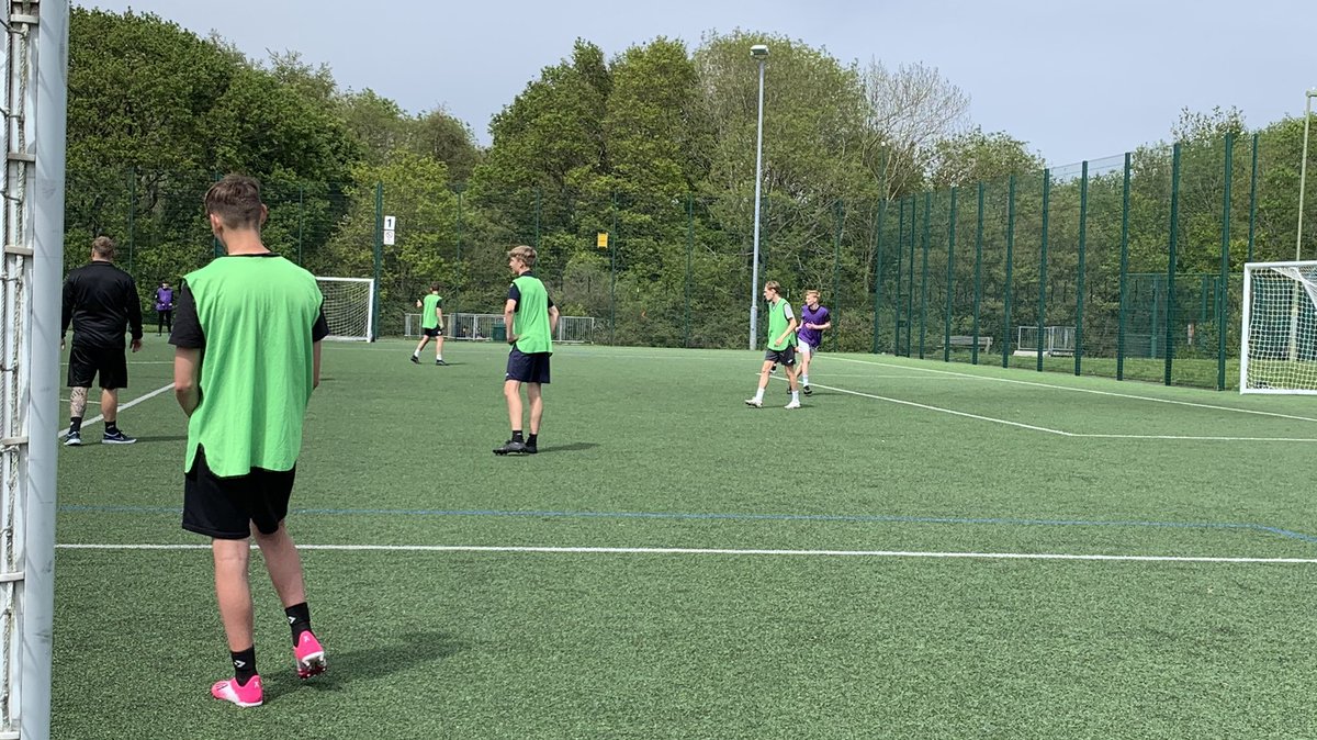 HWFCAcademyHSDC's tweet photo. 📸| Few more images from this afternoon. #Be_hsdc #COYH https://t.co/EwiOUGJ4TB