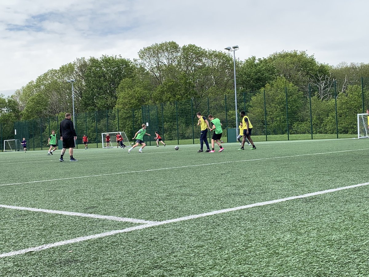 HWFCAcademyHSDC's tweet photo. 📸| Few more images from this afternoon. #Be_hsdc #COYH https://t.co/EwiOUGJ4TB