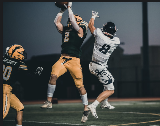EdisonChargerFB's tweet photo. Congratulations to @KosickJack for being selected Sunset League Defensive Back of the Year! #proudtobeacharger @ocvarsity @ocvarsityguy @SteveFryer @AndrewTurnerTCN @DailyPilotSport @latsondheimer https://t.co/U6ttcd7Pat