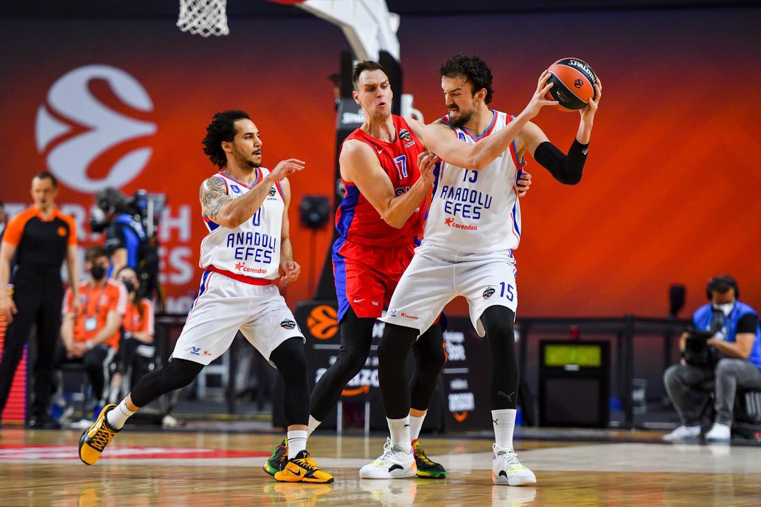 alicandir's tweet photo. TEBRİKLER ANADOLU EFES 👏🏻👏🏻👏🏻
EUROLEAGUE'DE FİNALDEYİZ!
CSKA Moskova 86 - 89 Anadolu Efes | Maç Sonucu  #F4Glor https://t.co/ZvyNlLoaJE
