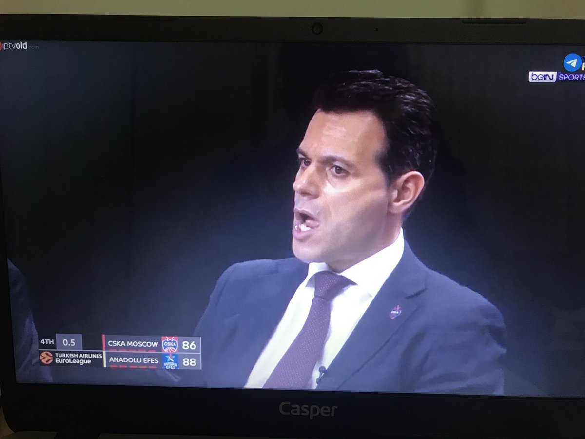 mrcabukk's tweet photo. #EuroLeague ergin hocam bir kare de hem yunan hem rus tokatlıyor https://t.co/tF7PK8Em0h