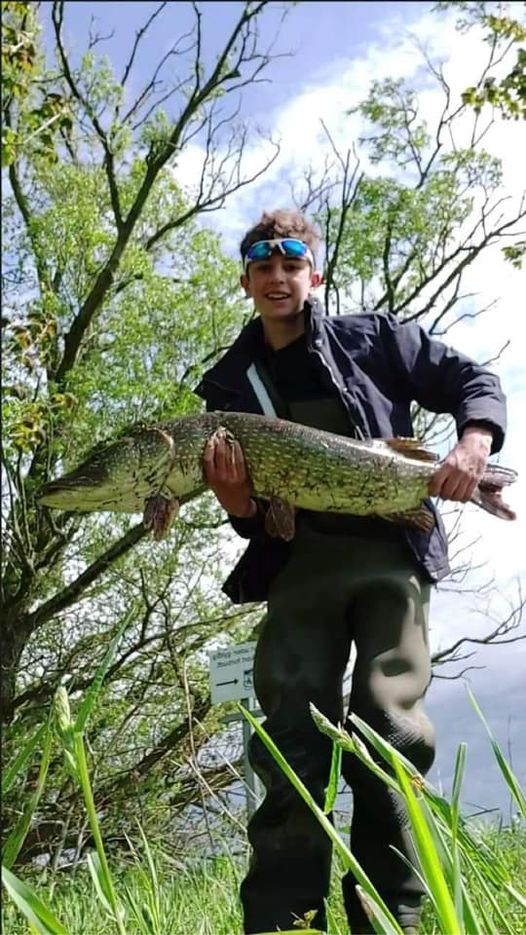 vighoff's tweet photo. @Castro1021 Hey. just saw u yt video from a few days ago. in the weekend i got this mf. 111cm. KOOOM NUUUUUU
Rød grød med fløde! https://t.co/fBaA98urC2