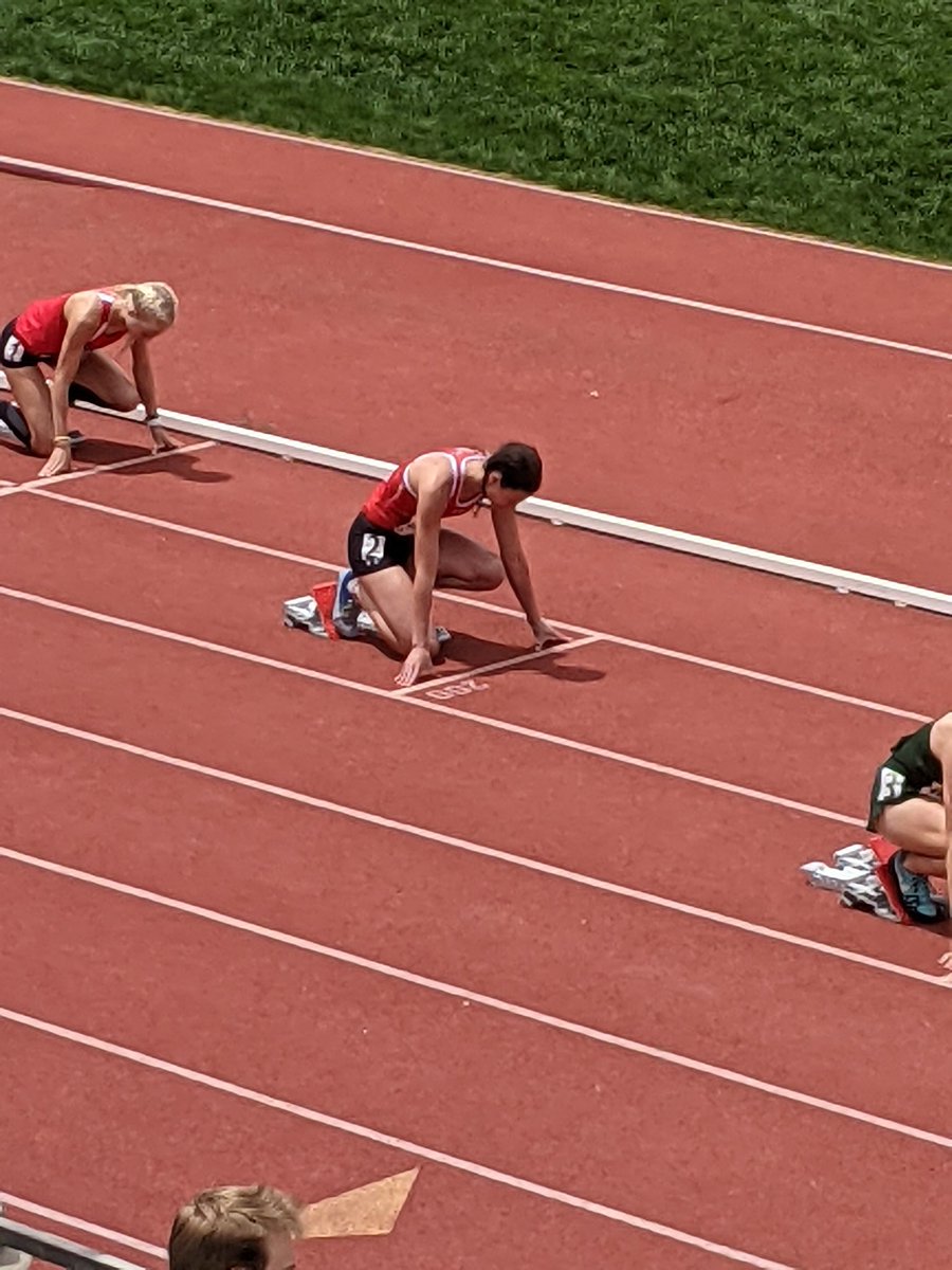 Natalee Shepard qualifies for the 200m finals with the 7th fastest time in prelims!