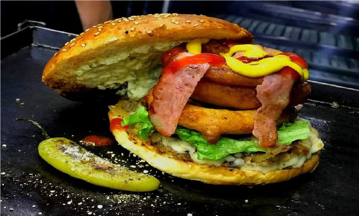 TolucalaBellaCd's tweet photo. Esta es la lista de las mejores hamburguesas de Toluca y Metepec - https://t.co/RtYBW4y33R
#Noticias #FelizDía #Hoy #DóndeIr #Toluca #Metpec #Hamburgesas #Viral https://t.co/qJ5PPRMACE