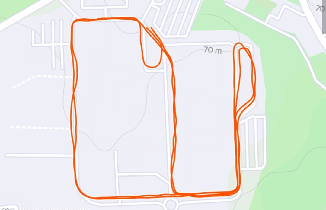 isright's tweet photo. #FridayRecoveryRun Day148 just the two of us tonight having a chilled run & chat. Was still warm at 19c but easy enough to take it easy on a flat couple of laps. #VirtualCoach #teacher5aday #RunBuddies #RunStreak https://t.co/PlDUtprIVr