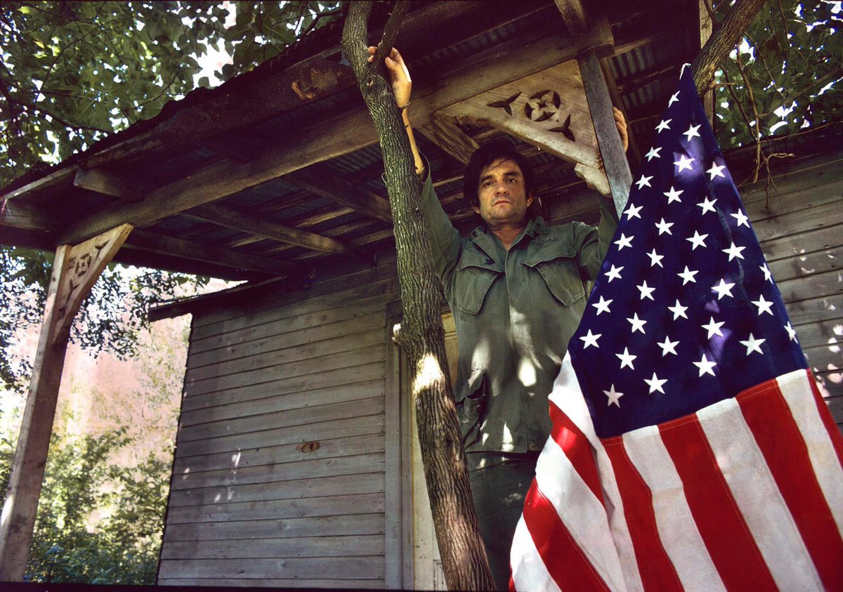CashMuseum's tweet photo. Step into the story of the Man in Black. We are open our normal hours for this weekend and Memorial Day, 9:00 AM to 7:00 PM daily. Come celebrate and honor those who gave all with us. https://t.co/7NddcUwxtc