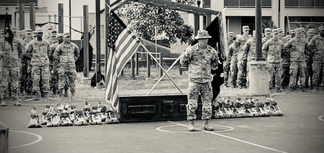 NFear6's tweet photo. CSM Lynn (NF7) leading our memorial to honor our fallen. With boots to commemorate lives lost since 9/11, we paid tribute to their sacrifice.

“At the going down of the sun and in the morning; We will remember them” - always 🇺🇸

⁦@3IBCTBroncos⁩
⁦⁦⁦⁦@25thID⁩ https://t.co/5ACW1c92vT