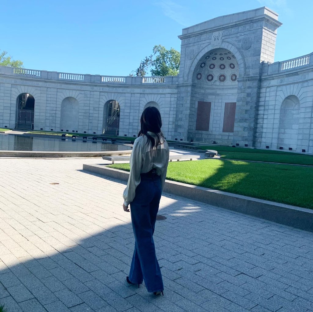 Bailee Madison tweet media