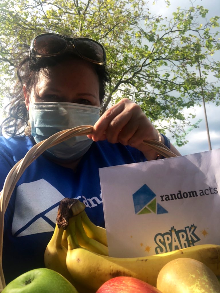 RADestinations's tweet photo. Spend the afternoon spreading #kindness participating in @RandomActsOrg #RASpark 💕 So many volunteers working tireless in all the vaccinations centers to help re-open our world! My wish is to show them how appreciated they are! So I dropped off some baskets for a little break... https://t.co/QB5ZHjNIuV