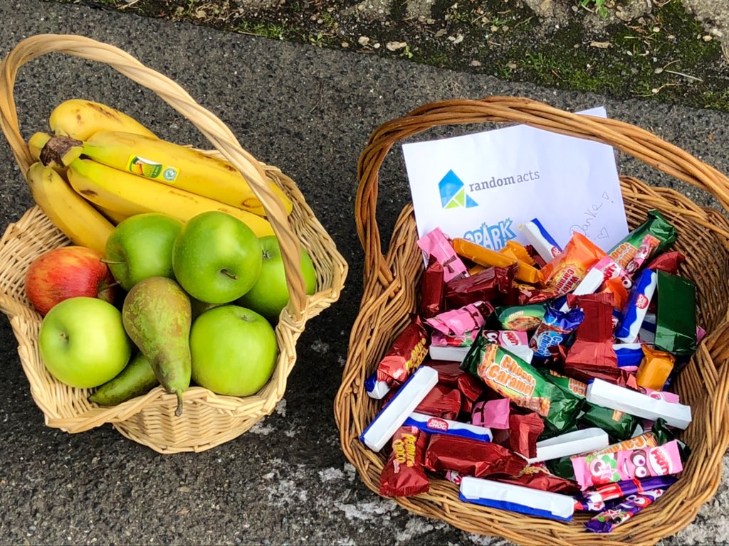 RADestinations's tweet photo. Spend the afternoon spreading #kindness participating in @RandomActsOrg #RASpark 💕 So many volunteers working tireless in all the vaccinations centers to help re-open our world! My wish is to show them how appreciated they are! So I dropped off some baskets for a little break... https://t.co/QB5ZHjNIuV