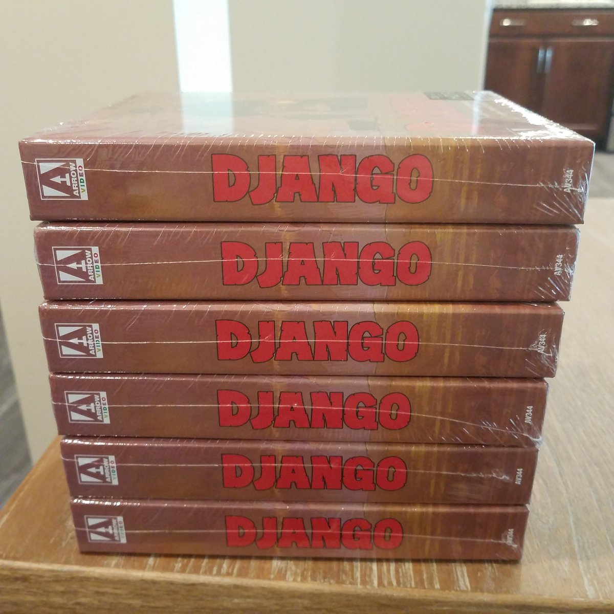HDMOVIESOURCE's tweet photo. You guys that just ordered, we're getting them packed up now. There's one left in stock, with a bunch more coming in next week. Thanks Guys!
📽 Our Listing: https://t.co/Fj7lFlLSQx
#Django #SupportPhysicalMedia #hdmoviesource #SergioCorbucci #FerdinandoBaldi #FrancoNero https://t.co/K67lMIB3Hp