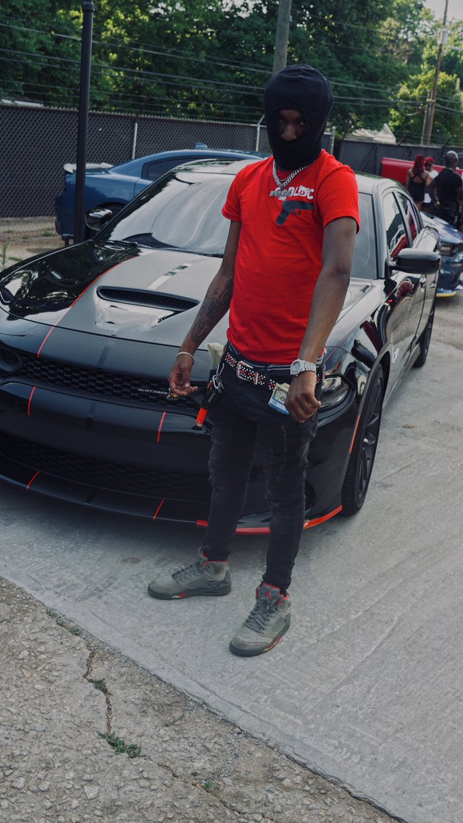 Sjhavinfr's tweet photo. “We get it and stack it up that’s why they mad at us” 🐐💸 https://t.co/HQj6SIQcTg