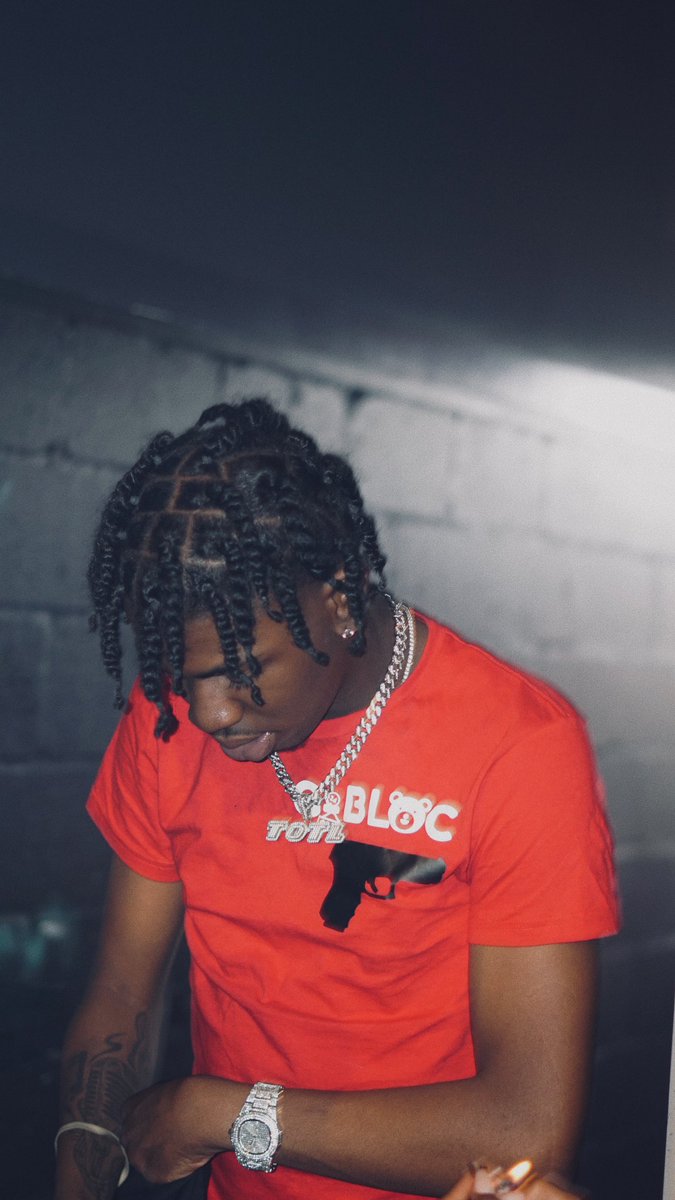 Sjhavinfr's tweet photo. “We get it and stack it up that’s why they mad at us” 🐐💸 https://t.co/HQj6SIQcTg